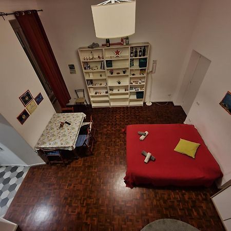 La Casa A Trastevere Рим Экстерьер фото
